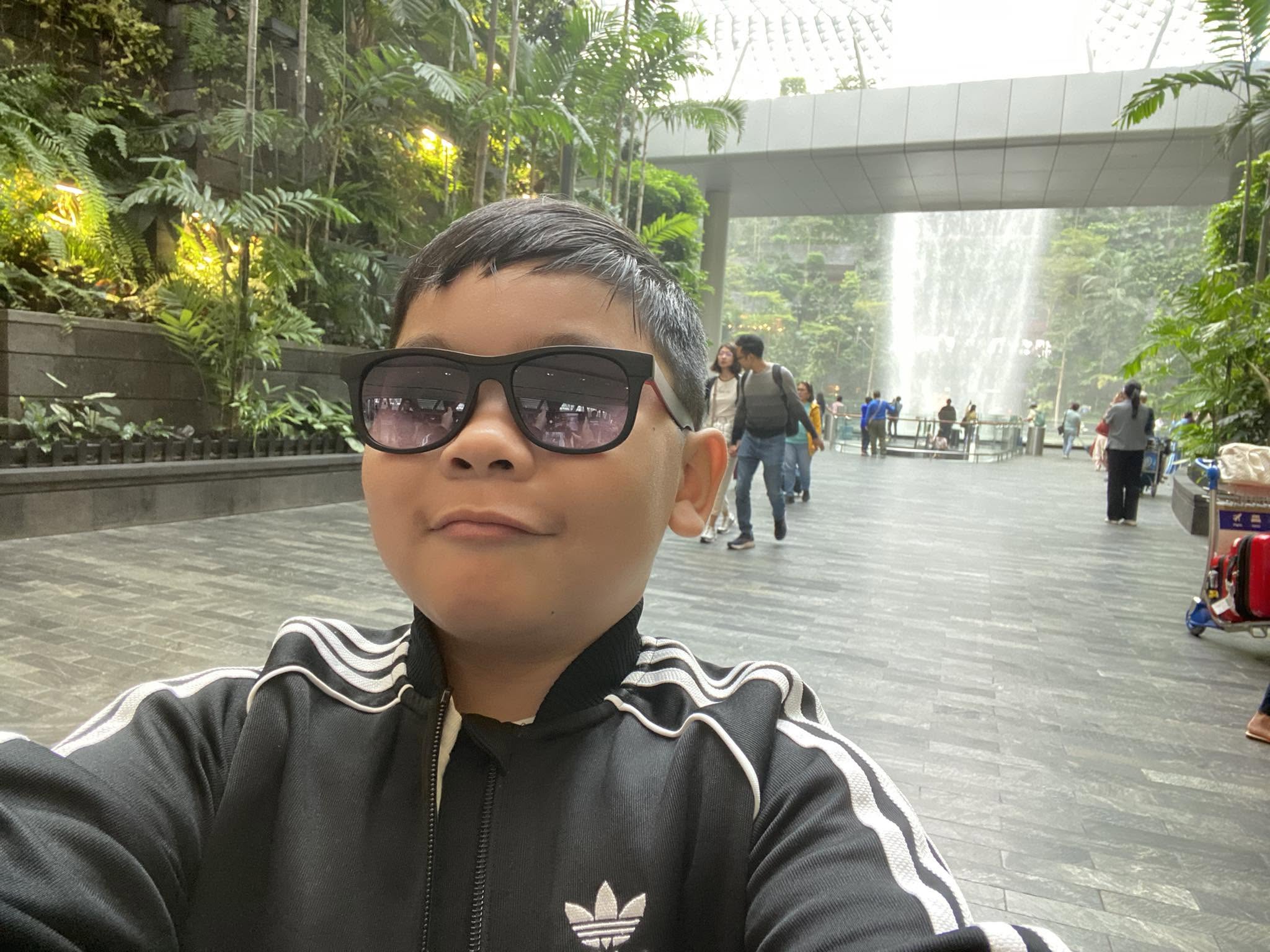 MJ wearing sunglasses